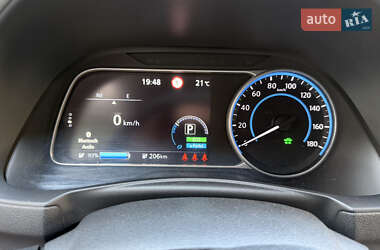 Хэтчбек Nissan Leaf 2018 в 
