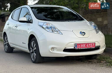 Хетчбек Nissan Leaf 2015 в Луцьку