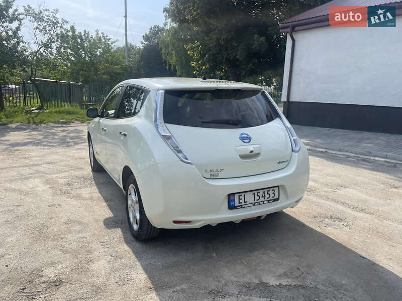 Хэтчбек Nissan Leaf 2012 в Красилове