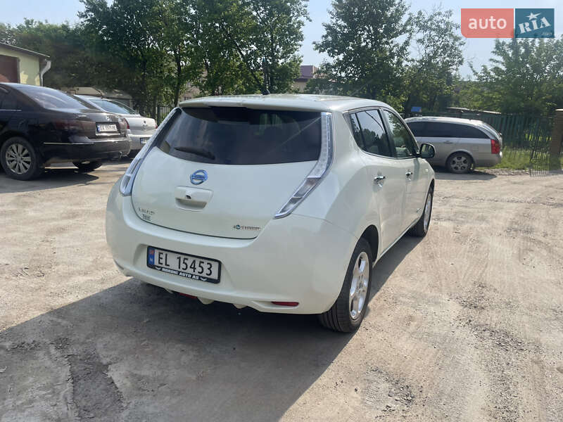 Хэтчбек Nissan Leaf 2012 в Красилове