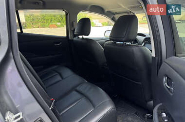 Хэтчбек Nissan Leaf 2014 в 