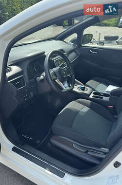 Хетчбек Nissan Leaf 2022 в 