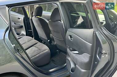 Хетчбек Nissan Leaf 2013 в 