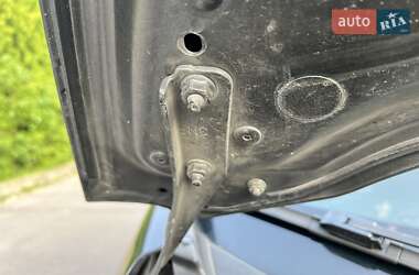 Хетчбек Nissan Leaf 2013 в 