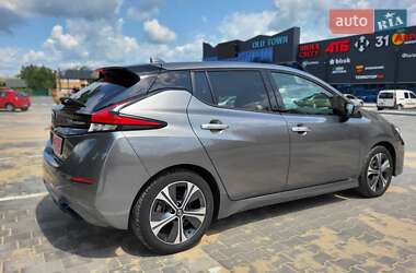 Хэтчбек Nissan Leaf 2021 в 