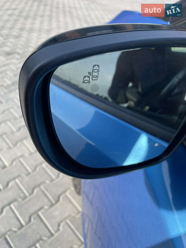 Хетчбек Nissan Leaf 2021 в Чернівцях