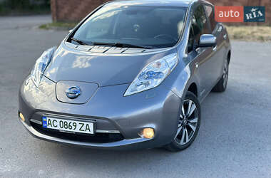 Хэтчбек Nissan Leaf 2014 в Ровно