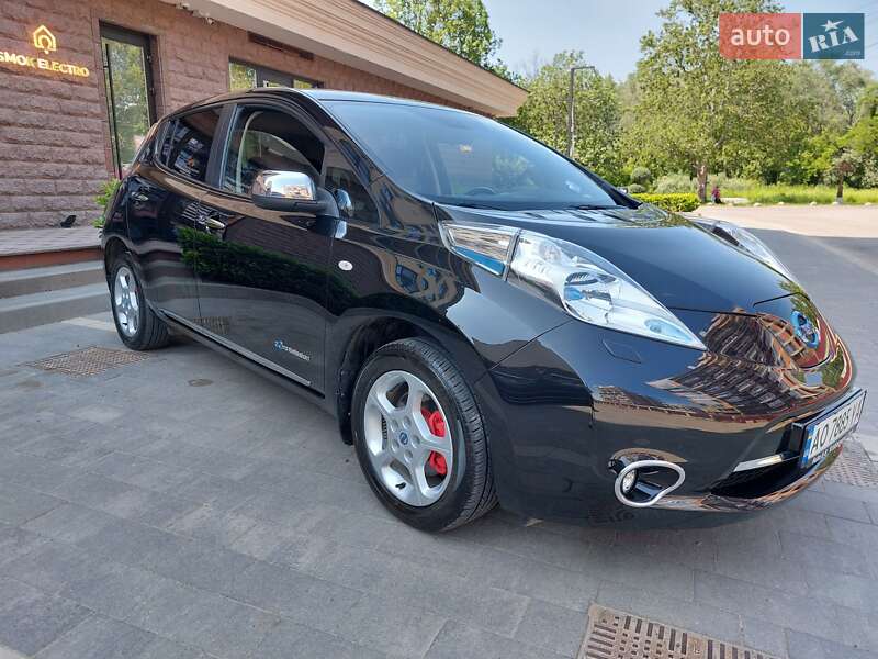 Хэтчбек Nissan Leaf 2013 в Ужгороде