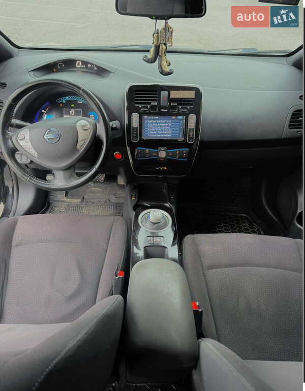 Хетчбек Nissan Leaf 2013 в Ужгороді фото 10 Хетчбек Nissan Leaf 2013 в Ужгороді