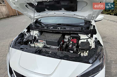 Хэтчбек Nissan Leaf 2019 в 