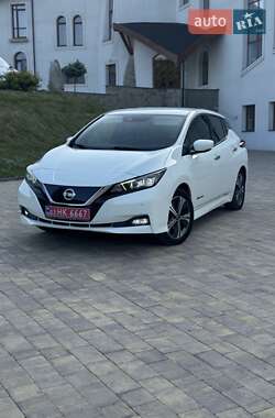 Хетчбек Nissan Leaf 2019 в 