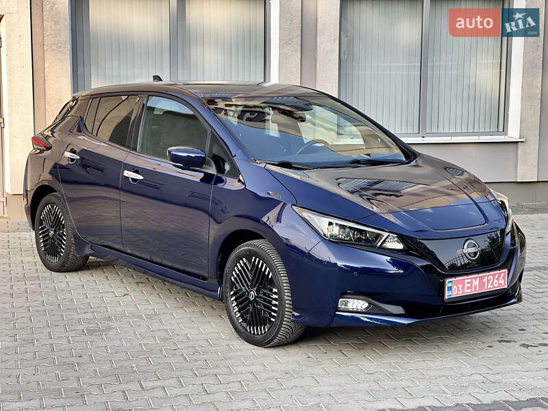 Хетчбек Nissan Leaf 2022 в Дрогобичі