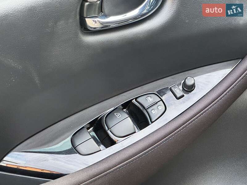 Хэтчбек Nissan Leaf 2020 в Днепре