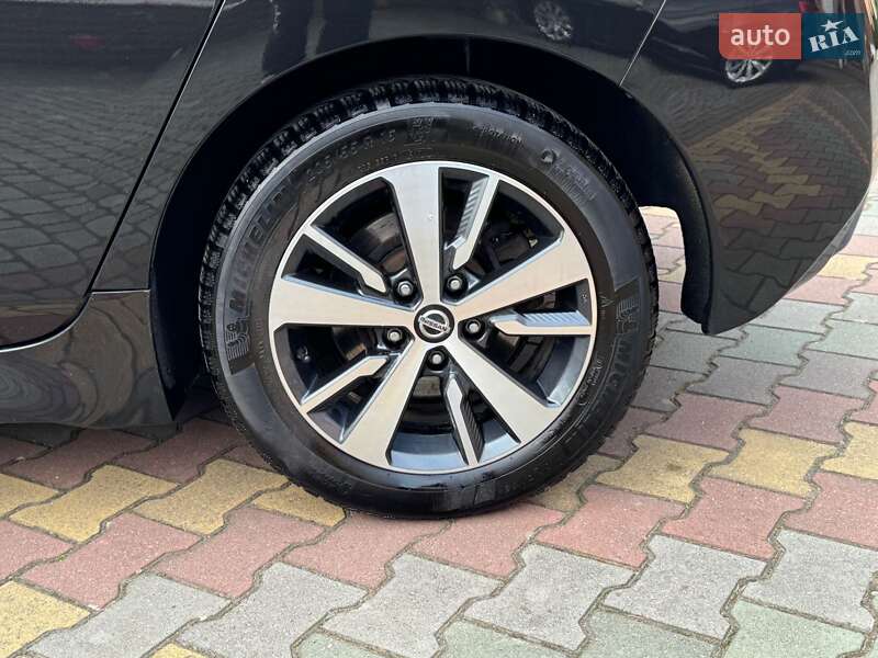 Хэтчбек Nissan Leaf 2020 в Днепре
