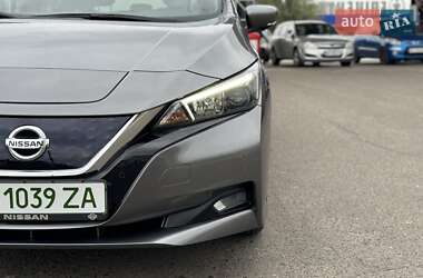 Хэтчбек Nissan Leaf 2020 в 