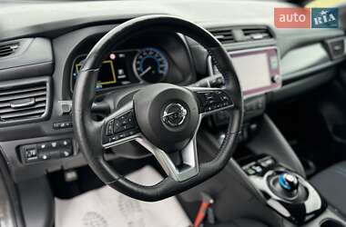 Хэтчбек Nissan Leaf 2020 в 