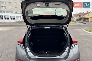 Хэтчбек Nissan Leaf 2020 в 