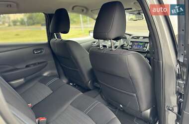 Хэтчбек Nissan Leaf 2020 в 