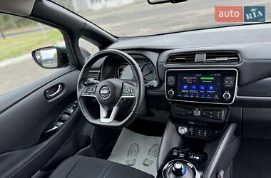 Хэтчбек Nissan Leaf 2020 в 