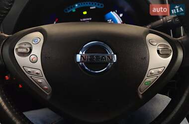 Хэтчбек Nissan Leaf 2014 в 