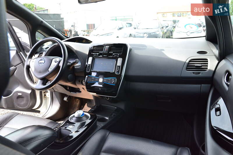 Хетчбек Nissan Leaf 2014 в Луцьку