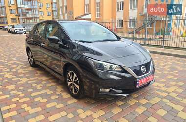 Хэтчбек Nissan Leaf 2018 в 
