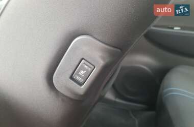 Хэтчбек Nissan Leaf 2018 в 