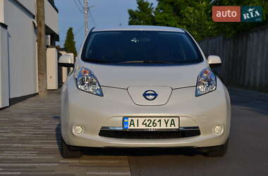 Хэтчбек Nissan Leaf 2016 в 