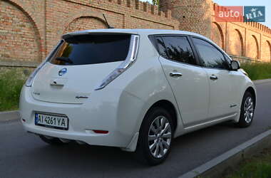 Хэтчбек Nissan Leaf 2016 в 