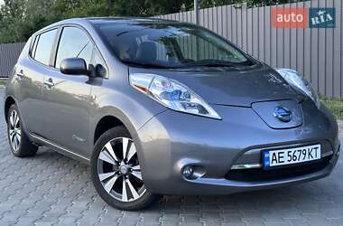 Хэтчбек Nissan Leaf 2015 в Днепре