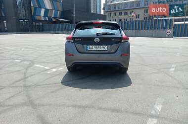 Хэтчбек Nissan Leaf 2020 в Киеве