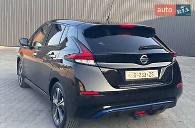 Хэтчбек Nissan Leaf 2020 в 