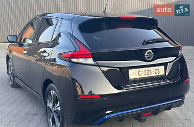 Хэтчбек Nissan Leaf 2020 в 