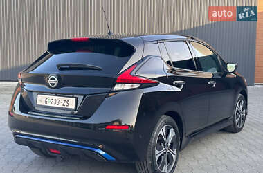 Хэтчбек Nissan Leaf 2020 в 