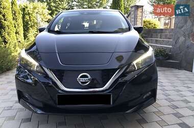 Хэтчбек Nissan Leaf 2018 в 