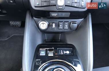 Хэтчбек Nissan Leaf 2018 в 