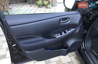 Хэтчбек Nissan Leaf 2018 в 