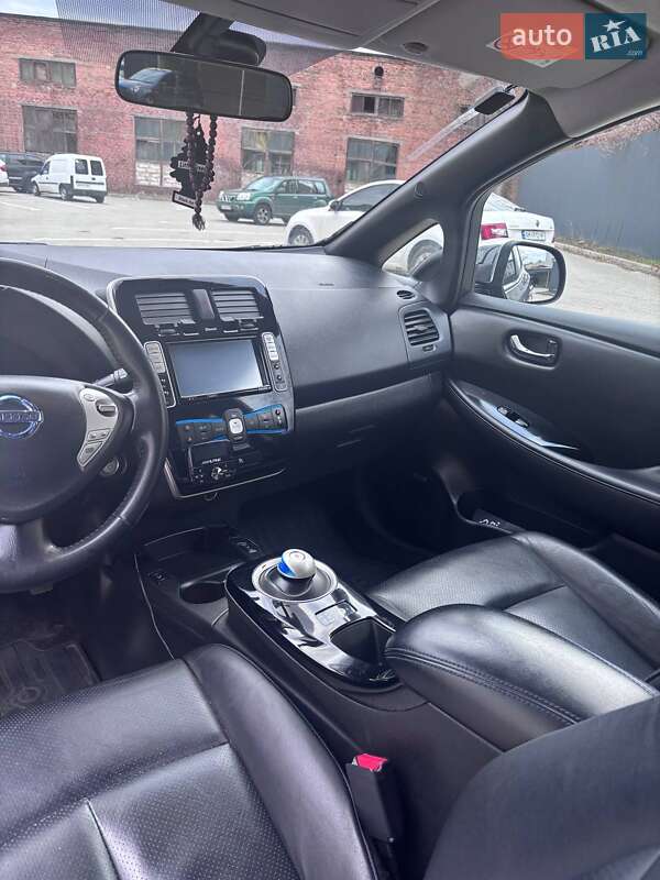 Хэтчбек Nissan Leaf 2013 в Житомире