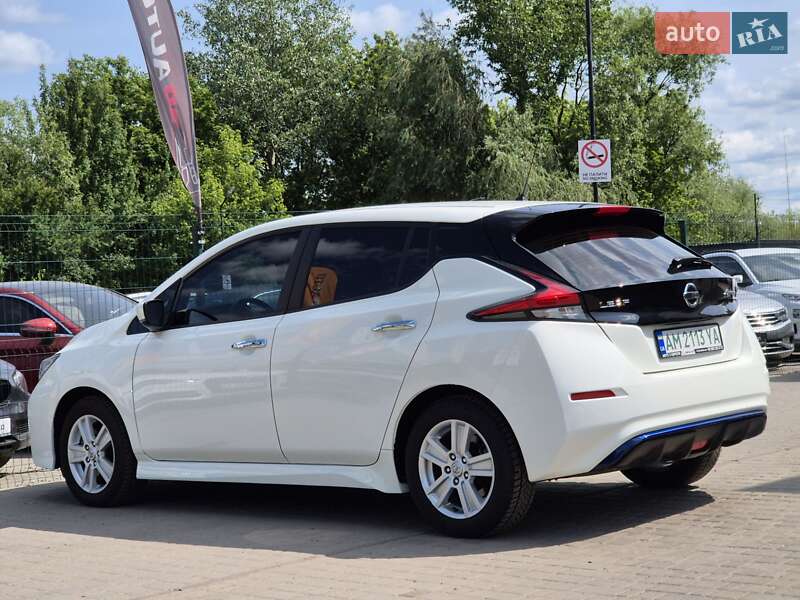 Хетчбек Nissan Leaf 2022 в Бердичеві