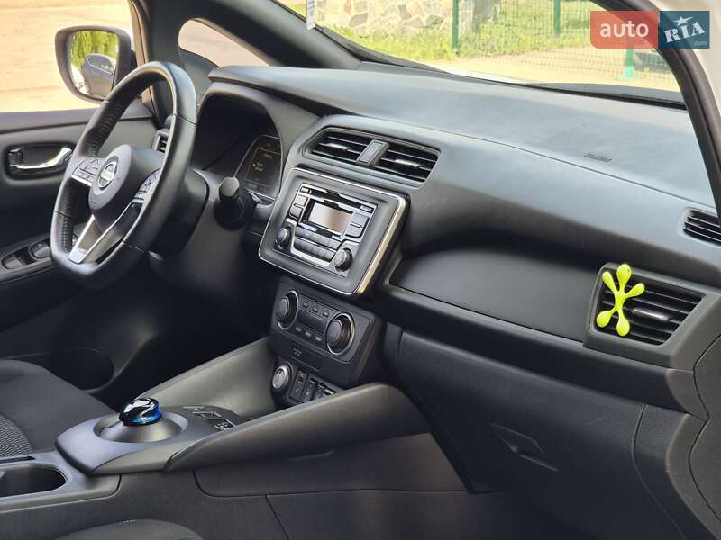 Хетчбек Nissan Leaf 2022 в Бердичеві