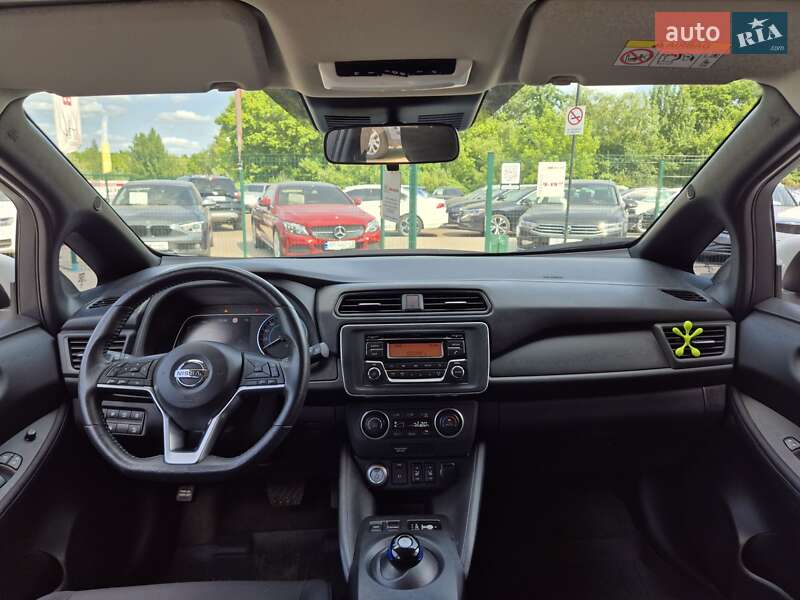 Хетчбек Nissan Leaf 2022 в Бердичеві