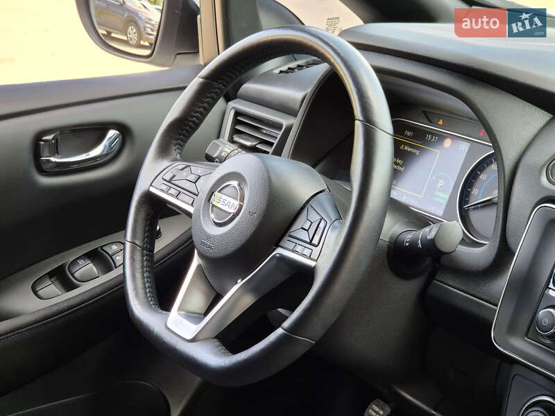 Хетчбек Nissan Leaf 2022 в Бердичеві
