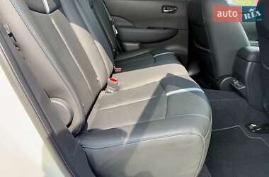 Хетчбек Nissan Leaf 2021 в 