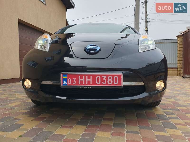 Хетчбек Nissan Leaf 2013 в Горі