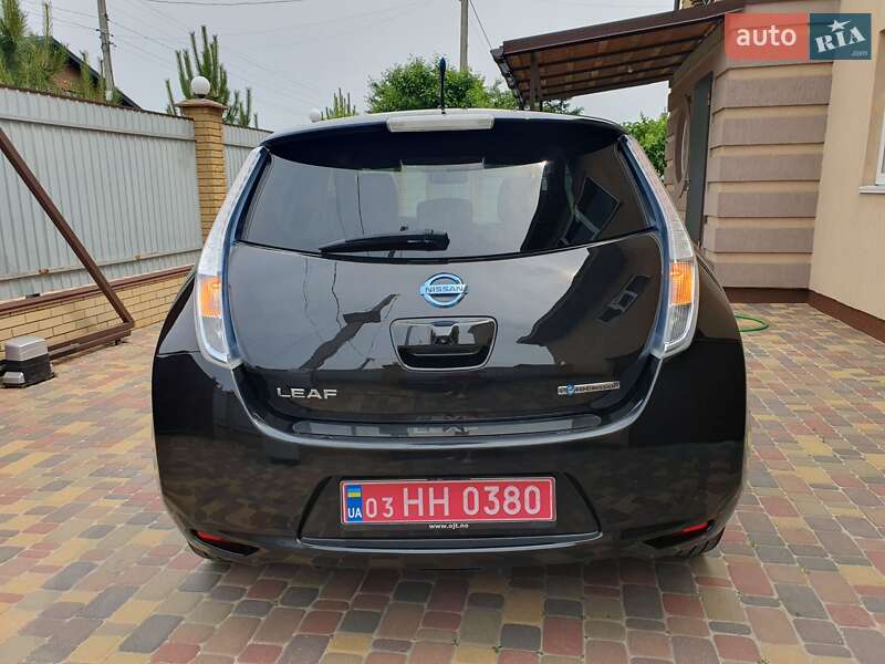 Хетчбек Nissan Leaf 2013 в Горі