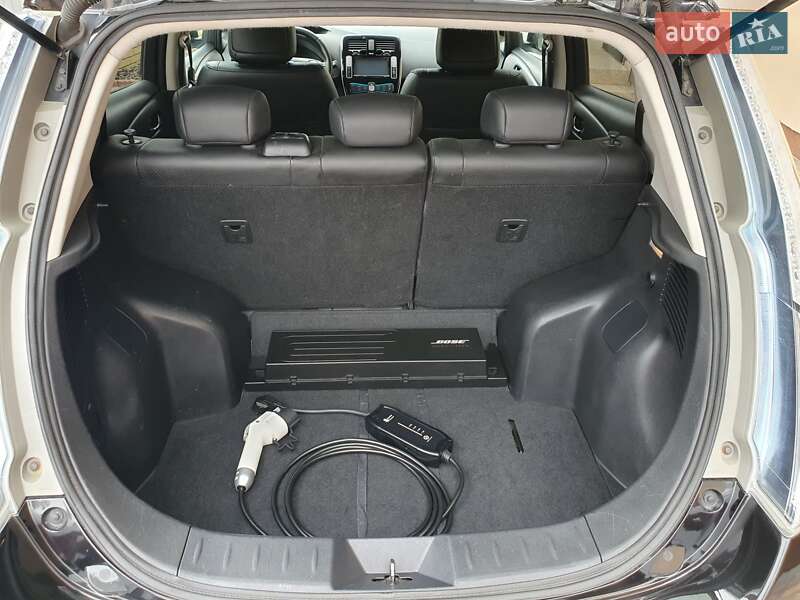 Хетчбек Nissan Leaf 2013 в Горі