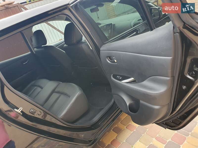 Хетчбек Nissan Leaf 2013 в Горі