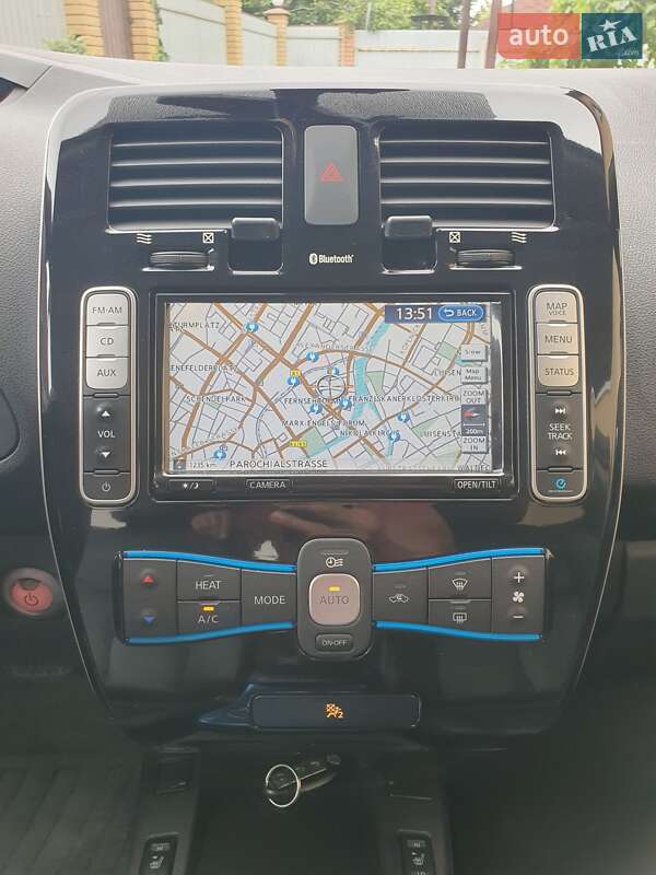Хетчбек Nissan Leaf 2013 в Горі