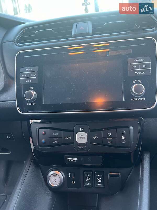 Хэтчбек Nissan Leaf 2018 в Тячеве фото 11 Хэтчбек Nissan Leaf 2018 в Тячеве