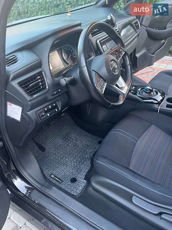 Хэтчбек Nissan Leaf 2018 в Тячеве фото 20 Хэтчбек Nissan Leaf 2018 в Тячеве